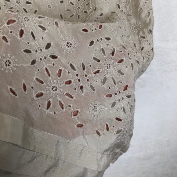 SUNDANCE 100% Silk Embroidered Eyelet Floral Tunic Top Sz L Gray L/S Blouse - Picture 8 of 8